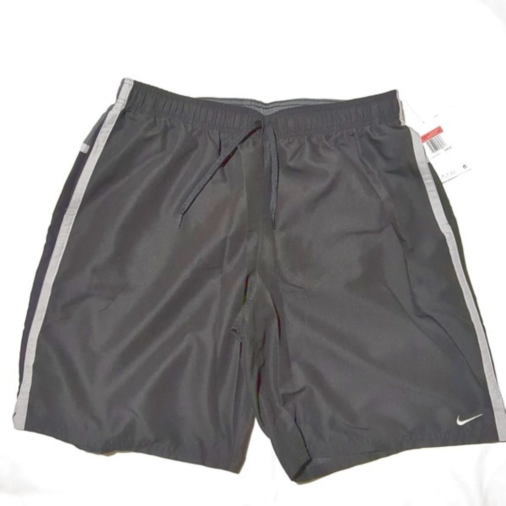 Nike Men's Standard Diverge 9" Volley Short Swim Trunk Large NWT